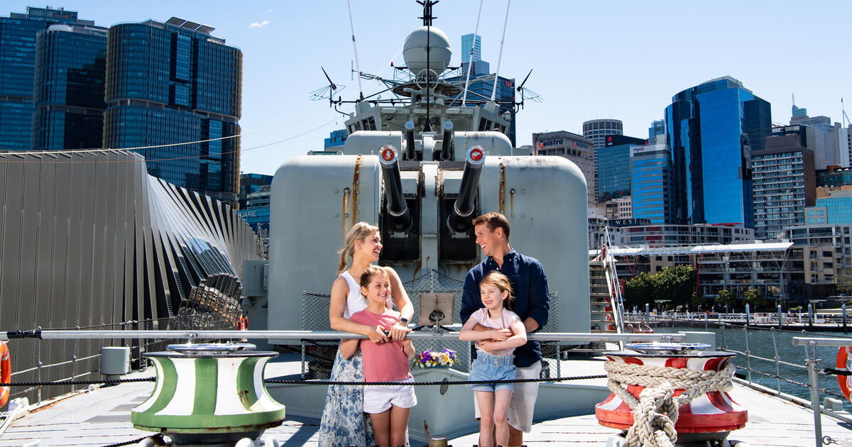 HMAS Vampire